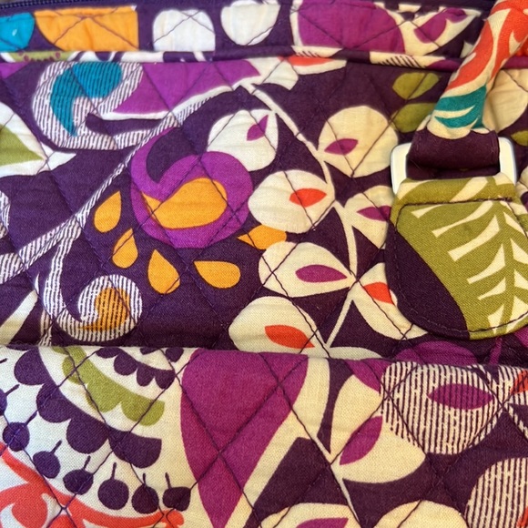 Vera Bradley Vintage Grand Weekender Carry Bag - Picture 3 of 7